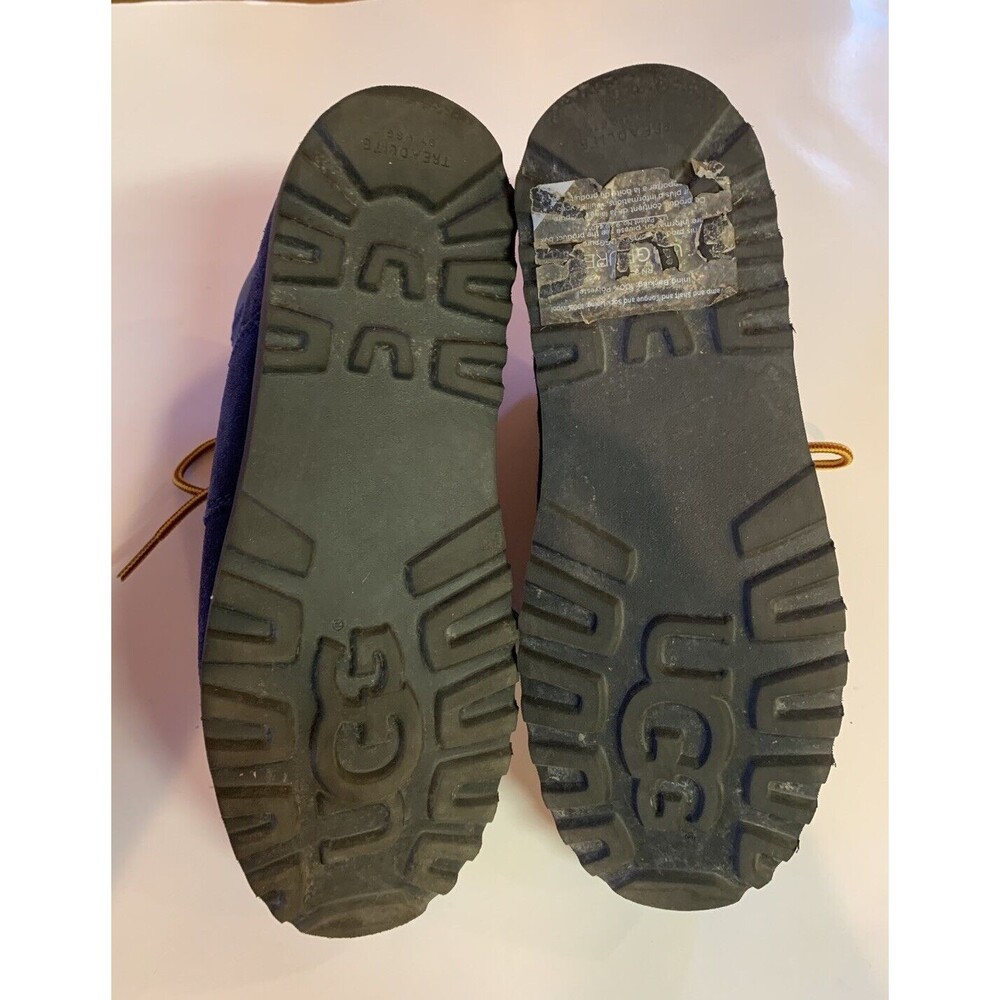 UGG $90 Kids Hiking Boots US Size 4 Sherpa Lining Water Proof  Navy Hilmar EUC - Picture 9 of 9